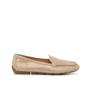 Featuring the Women's Ozzie Loafer. Click to shop flats at Hush Puppies.