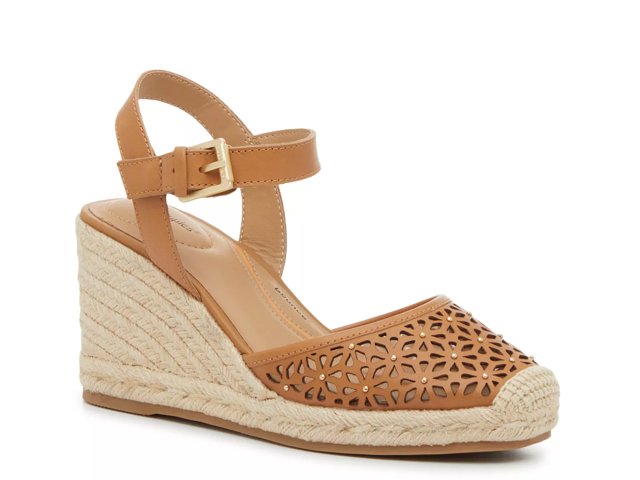 Hush puppies wedge shoes clearance