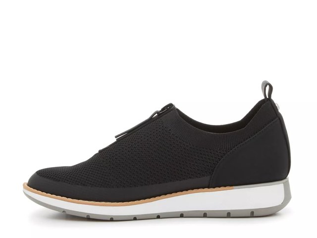 Roxy black sneakers deals